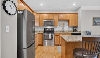 1 Francis Dr 405, Andover, MA 01810