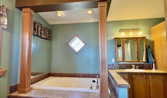33 Oxbow Rd, Buffalo, WY 82834