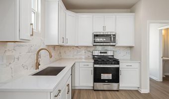 249 10th St, Auburn, GA 30011