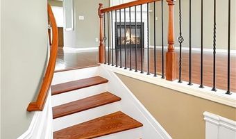 1384 Thornborough Dr, Alpharetta, GA 30004