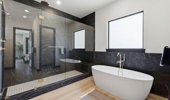 217 NE H St, Bentonville, AR 72712