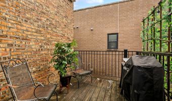 1549 W Sherwin Ave 406, Chicago, IL 60626