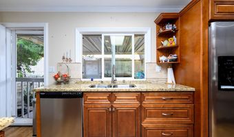 17219 Village 17, Camarillo, CA 93012