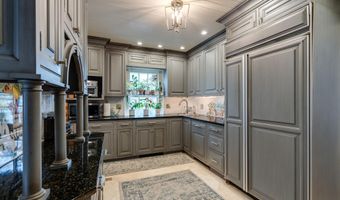 407 N TULPEHOCKEN Rd, Reading, PA 19601
