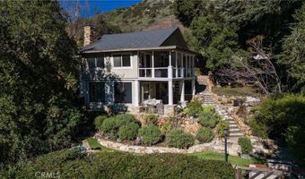 2305 Sugarloaf Dr, Agoura Hills, CA 91301