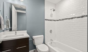 111 B St 8, Boston, MA 02127