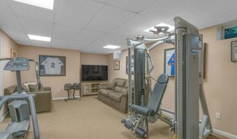 111 Trotters Ln, Allendale, NJ 07401