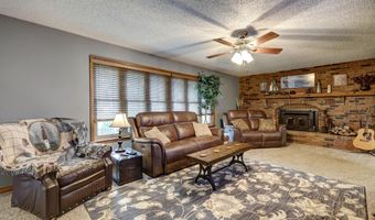 3050 Gaineswood Ave, Baxter Springs, KS 66713