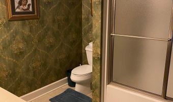 3475 Torrey Pines Dr, Akron, OH 44333