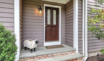 60 Pheasant Dr, East Greenwich, RI 02818