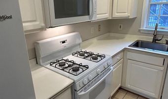 6924 FAIRFAX Dr #140, Arlington, VA 22213