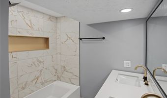 5651 Tulane Ave, Austintown, OH 44515