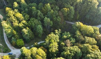 9999 Deer Track Rd, Beattyville, KY 41311
