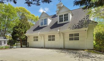 24 Cedar Ave, Barrington, RI 02806