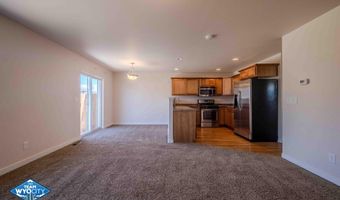 6866 Umpqua River Rd, Casper, WY 82604