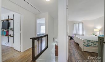 11818 Larkridge Ct, Charlotte, NC 28226