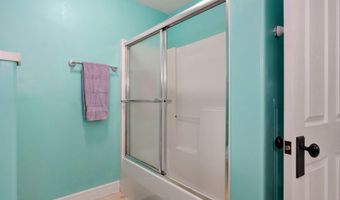 401 E Glendale St, Aurora, MO 65605