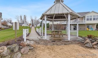 7443 Watermark Dr 32, Allendale, MI 49401