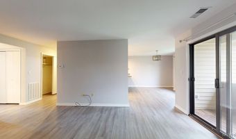 5 Southcreek Ct C, Amherst, NY 14051