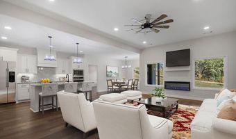 1000 Duke Dr, Bauxite, AR 72011