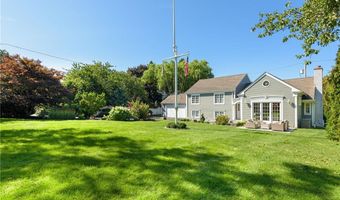 80 Ayrault St, Newport, RI 02840