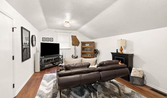 6931 Hillsboro Ct, Fort Wayne, IN 46835