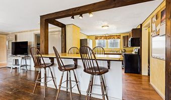 585 Riverside Dr, Augusta, ME 04330