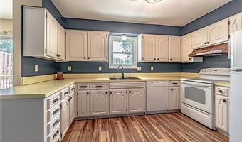 2 Mellor Ln, Bella Vista, AR 72715