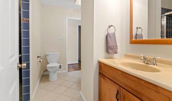 202 AUTUMN LEAF Pl, Annapolis, MD 21401