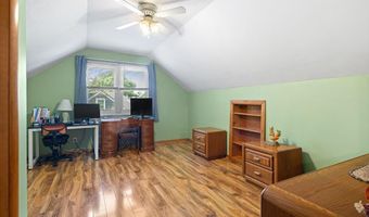 300 W 3RD Ave, Barrington, NJ 08007