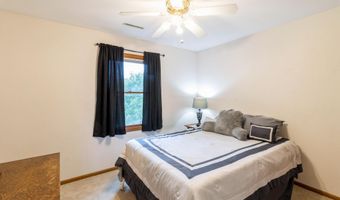 2516 Somerset Dr, Ames, IA 50010