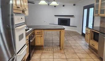 1803 Crouch St, Bentonville, AR 72712