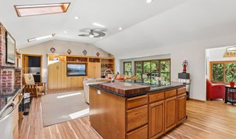 19016 NE COLE WITTER Rd, Battle Ground, WA 98604