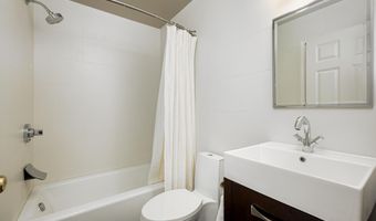 2846 Barclay Way, Ann Arbor, MI 48105