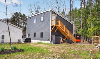 672 Danville Corner Rd, Auburn, ME 04210