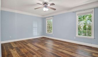 354 E Creek Bnd, Athens, GA 30605