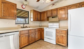 2502 Lombard Ln, Imperial, MO 63052