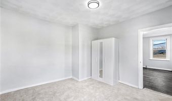 880 Charles St, North Providence, RI 02904