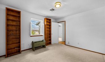 300 Pintail Cir, Altus, OK 73521