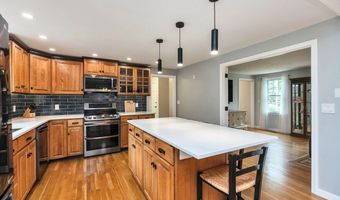 66 Cambridge Rd, Bedford, NH 03110