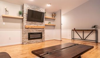707 Alexander Dr, Aberdeen, NC 28315