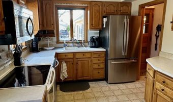 1824 Bryn Mawr Cir, Atlantic, IA 50022