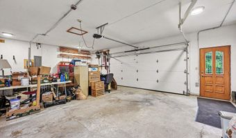 5688 W Waters Rd, Ann Arbor, MI 48103