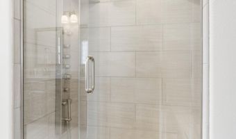 19529 Lawrence 2152, Aurora, MO 65605