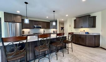 758 Drumlin Dr, Kewaskum, WI 53040