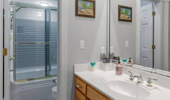 45 Edgewater Dr, Albany, KY 42602