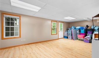 24 Poppy Hill Dr, Johnston, RI 02919