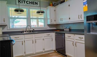 1508 Roosevelt Dr, Alice, TX 78332