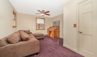 39 Central Ave, Amityville, NY 11701