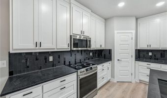 6 Duart Ln, Bella Vista, AR 72715